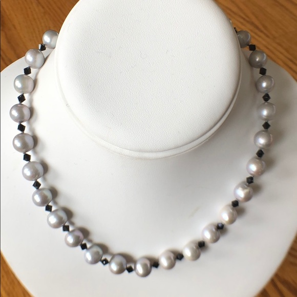 Handmade Jewelry - Hand Knotted Gray Pearls - Jet Swarovski Beads